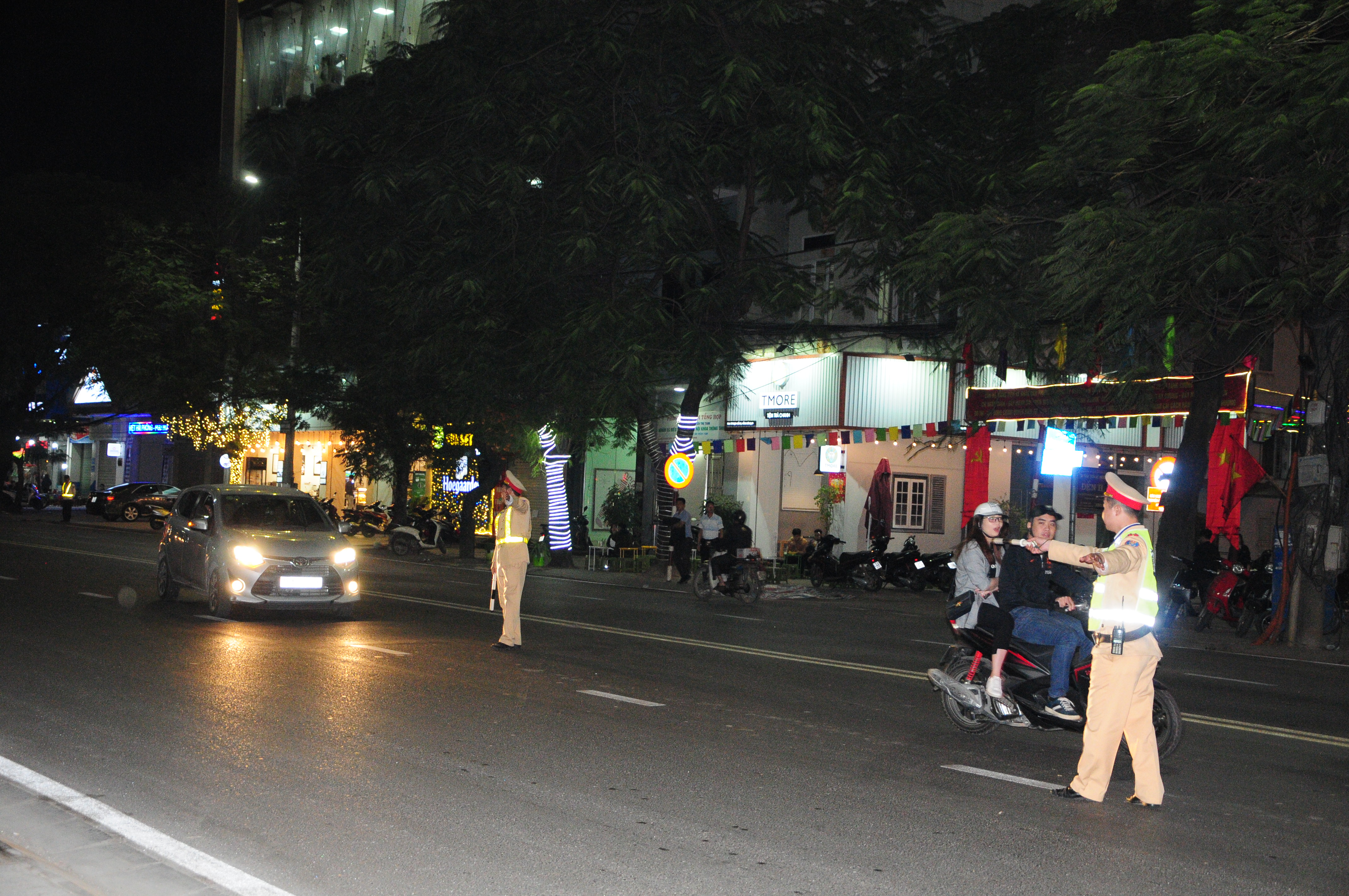 Đẩy mạnh ứng dụng khoa học, kỹ thuật trong đảm bảo trật tự an toàn giao thông